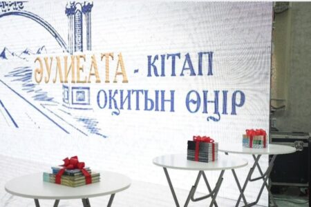 Порно орыс лесбиянки кончил