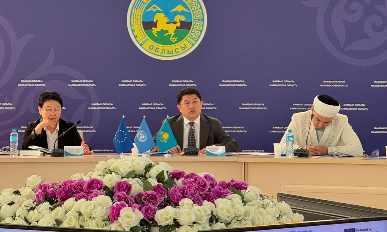 Ескі кеуделі жезөкшелердің суреттері